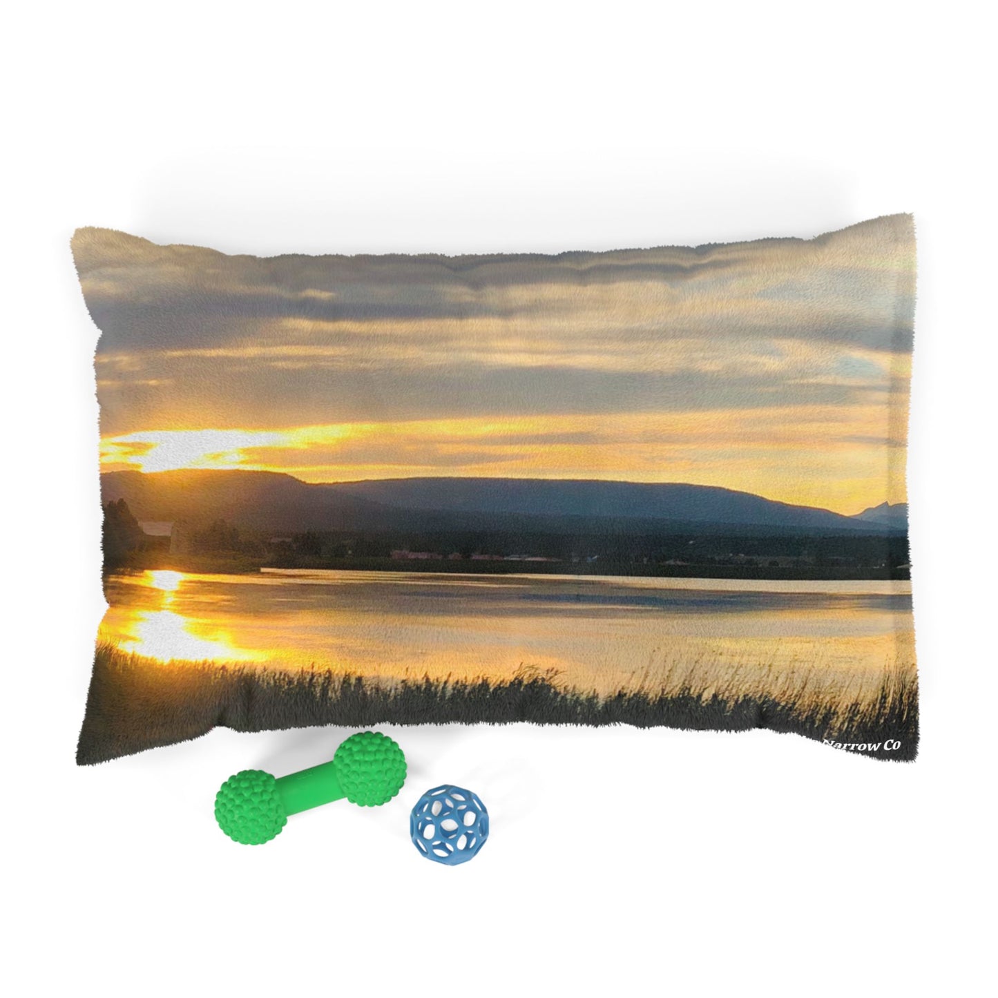 Cozy Sunset Pet Bed - Perfect for Dogs & Cats, Plush Bed for Pets, Decorative Pet Furniture, Great Gift for Pet Lovers