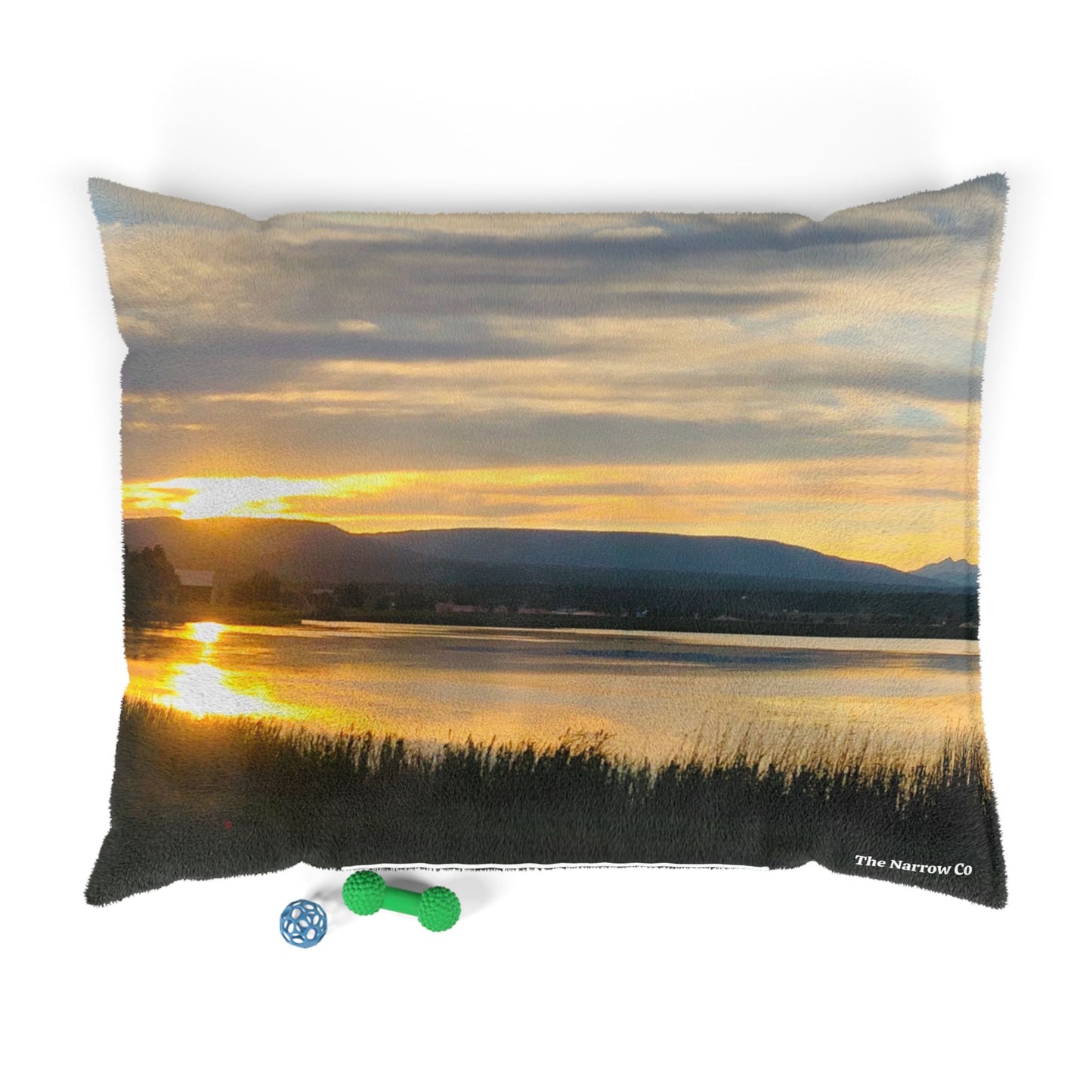 Cozy Sunset Pet Bed - Perfect for Dogs & Cats, Plush Bed for Pets, Decorative Pet Furniture, Great Gift for Pet Lovers