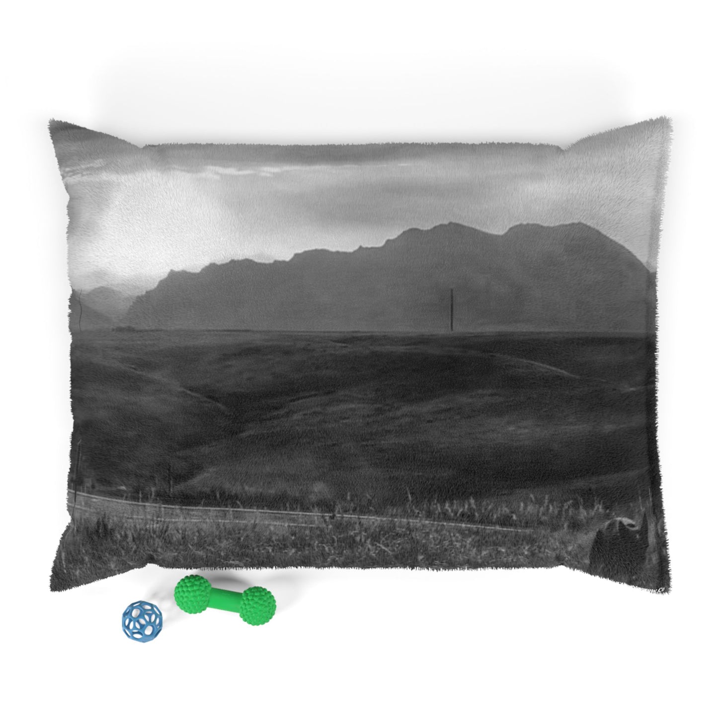 Cozy Mountain Pet Bed for Dogs & Cats, Soft Sleeping Cushion, Nature-themed Pet Accessories, Perfect for Home Decor